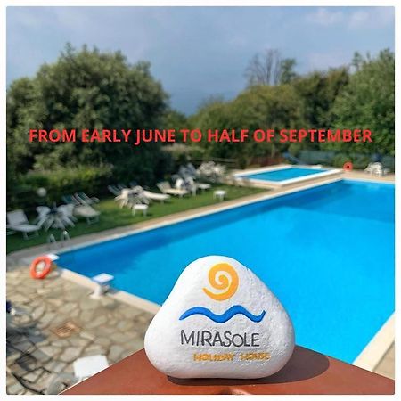 Mirasole Holiday House Leggiuno Exterior foto